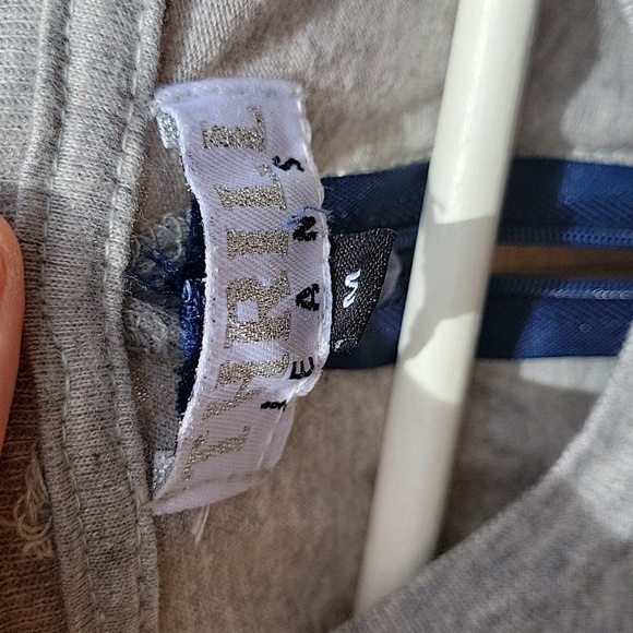 Fun top - Picture 4 of 4